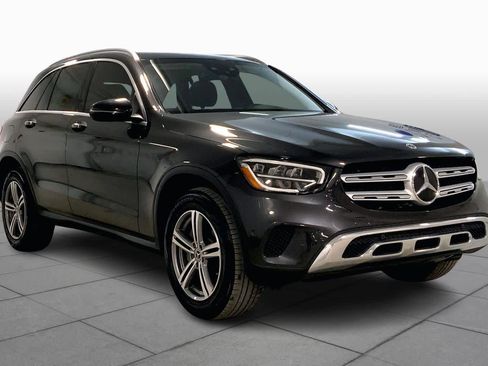 Used 2021 Mercedes-Benz GLC 300 4MATIC image 3