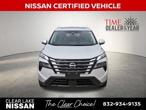 Certified 2025 Nissan Rogue SV w/ SV Premium Package FWD image 3