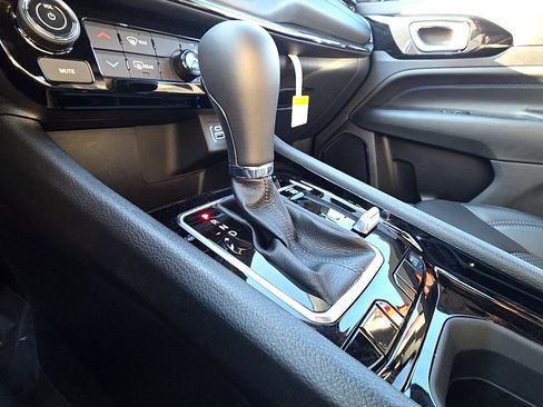 New 2026 Jeep Compass Latitude image 18