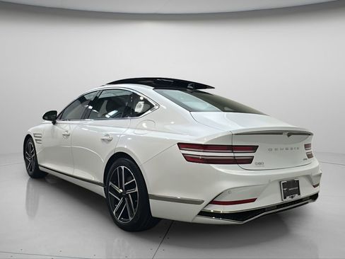 Certified 2025 Genesis G80 2.5T Advanced image 6