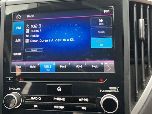 Used 2019 Subaru Crosstrek 2.0i Limited image 12