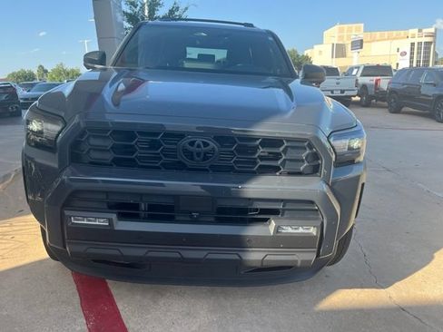 Used 2025 Toyota 4Runner TRD Off-Road Premium w/ Tow Technology Package AWD/4WD image 2