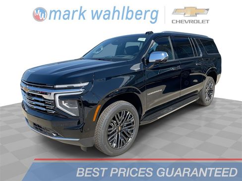 New 2025 Chevrolet Suburban Premier image 1
