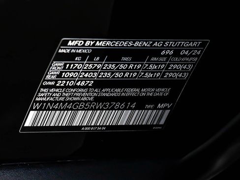 Certified 2024 Mercedes-Benz GLB 250 image 26