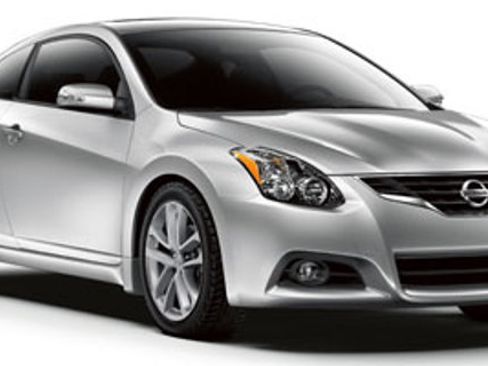 Used 2011 Nissan Altima 3.5 SR w/ Leather Pkg FWD image 1