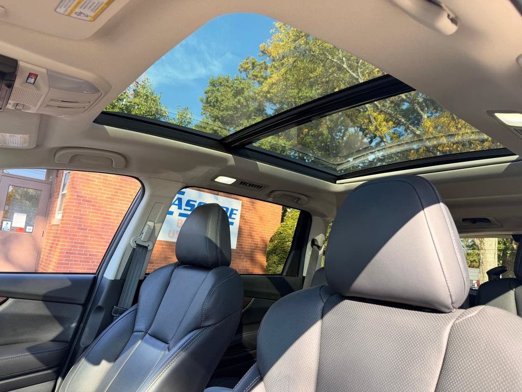 Used 2024 Subaru Ascent Touring AWD/4WD image 18
