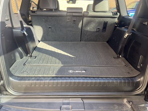 Used 2020 Lexus GX 460 Premium image 17