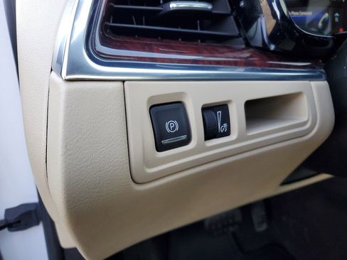 Used 2019 Cadillac XT5 Luxury image 11