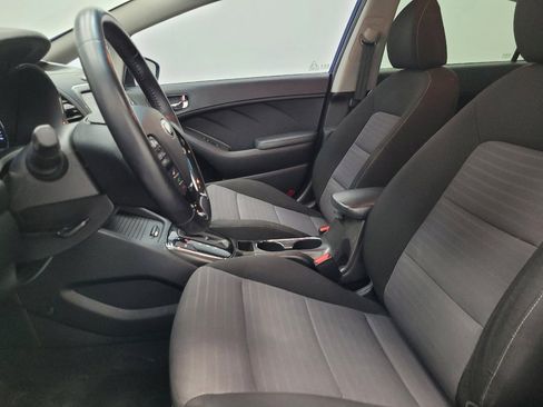 Used 2018 Kia Forte S FWD image 17