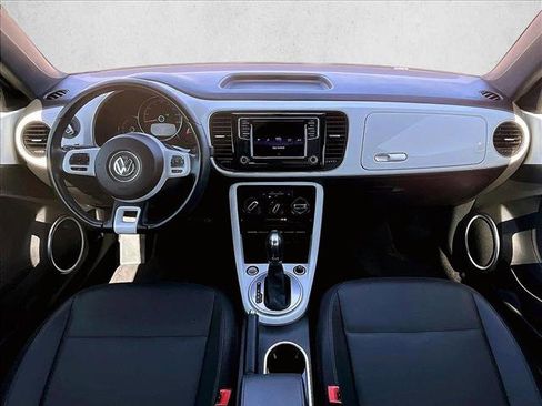 Used 2017 Volkswagen Beetle 1.8T SE FWD image 16