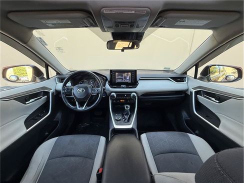 Used 2020 Toyota RAV4 XLE w/ Convenience Package AWD/4WD image 20