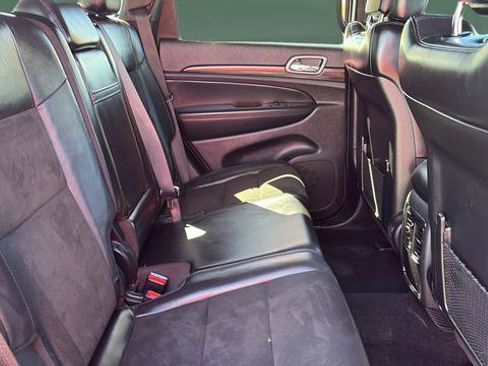 Used 2020 Jeep Grand Cherokee Laredo w/ Quick Order Package 2BN North AWD/4WD image 22