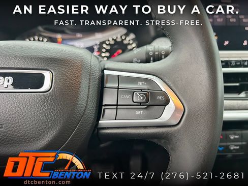 Used 2024 Jeep Compass Latitude AWD/4WD image 15