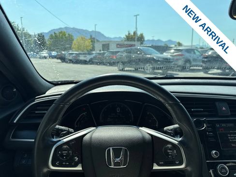 Used 2019 Honda Civic Sport image 21
