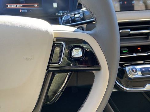 Used 2023 Lincoln Corsair AWD w/ Equipment Group 101A image 16