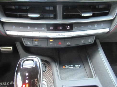 Used 2020 Cadillac CT5 Sport RWD image 28