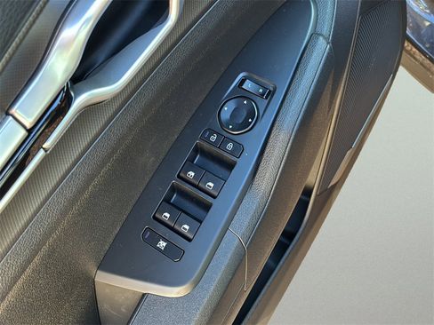 Used 2026 Kia Sportage LX w/ LX Convenience Package image 18