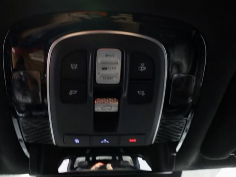 Used 2020 Hyundai Palisade Limited AWD/4WD image 28