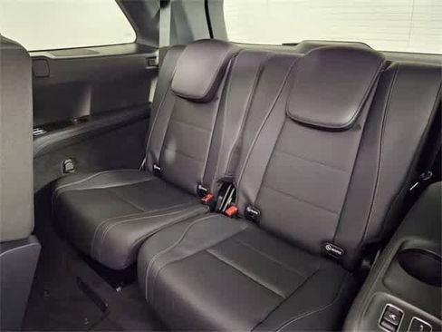 Certified 2025 Mercedes-Benz GLS 450 4MATIC image 21