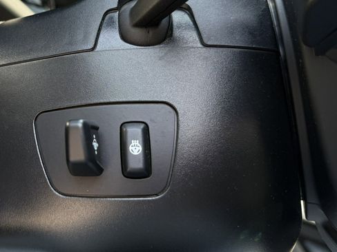 Used 2014 BMW M6 Convertible image 11