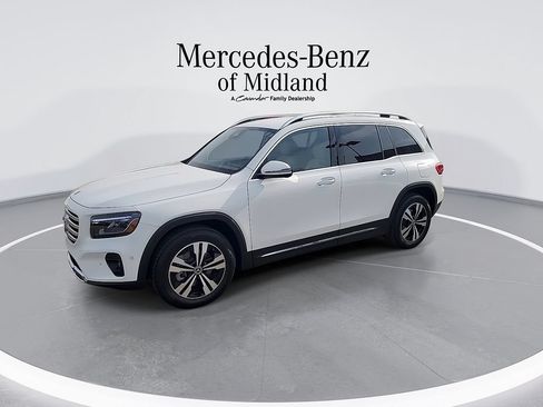 New 2025 Mercedes-Benz GLB 250 image 4