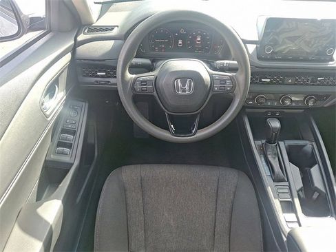 Used 2023 Honda Accord EX image 11