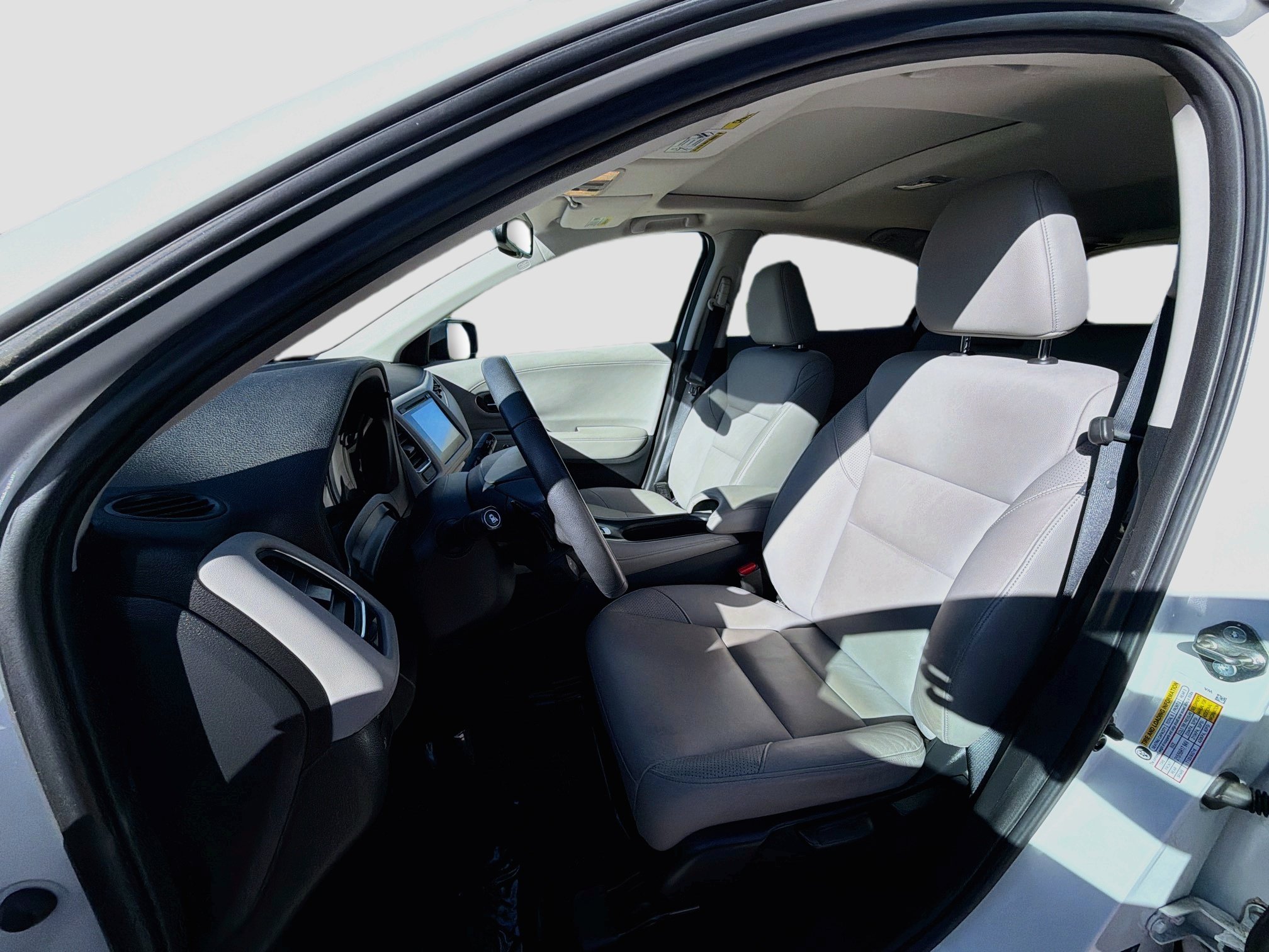 Used 2018 Honda HR-V EX-L image 13