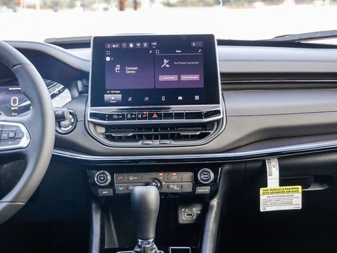 New 2026 Jeep Compass Latitude image 14