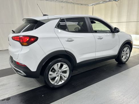 Certified 2024 Buick Encore GX Preferred FWD image 2