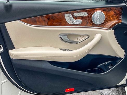 Used 2018 Mercedes-Benz E 300 image 20