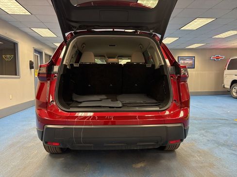 Used 2025 Nissan Rogue SV image 8