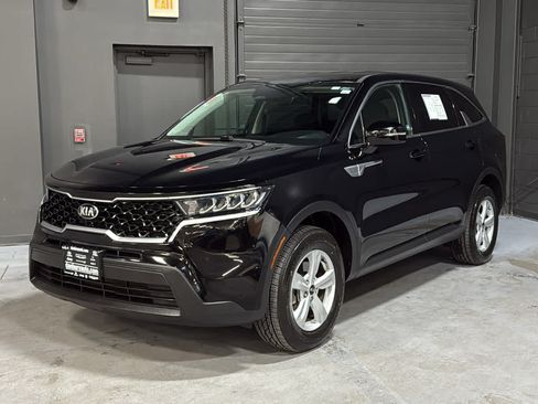 Used 2021 Kia Sorento LX AWD/4WD image 3