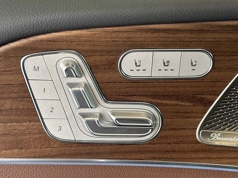 New 2025 Mercedes-Benz GLS 580 4MATIC image 12