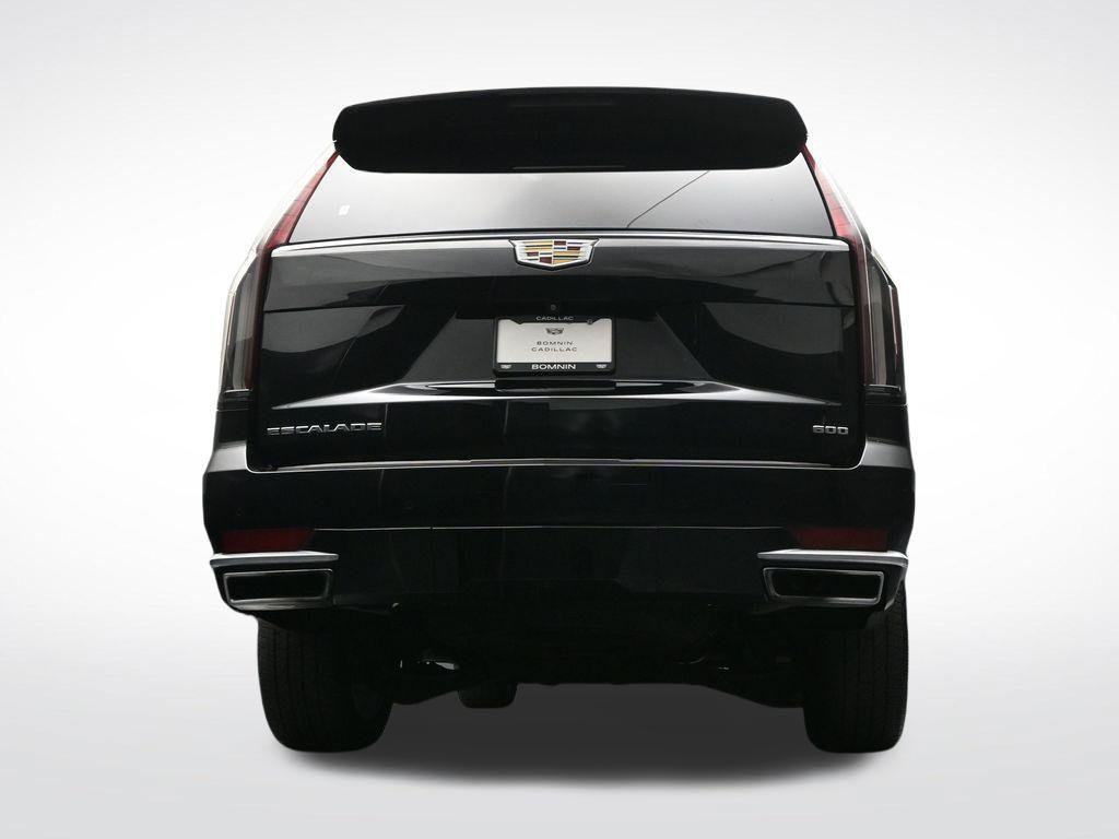 Used 2022 Cadillac Escalade Luxury w/ LPO, Illumination Package AWD/4WD image 27