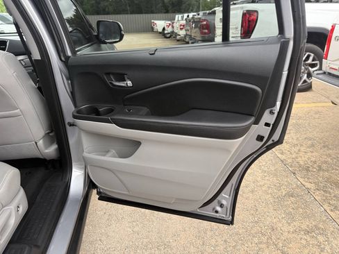 Used 2022 Honda Pilot EX-L image 18