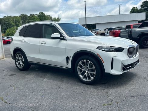 Used 2024 BMW X5 sDrive40i RWD image 4