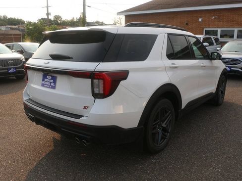 Certified 2025 Ford Explorer ST AWD/4WD image 5