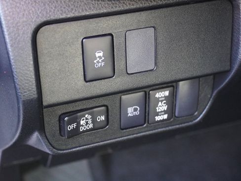 Certified 2023 Toyota Tacoma TRD Off-Road image 37