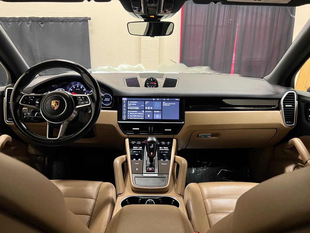 Used 2020 Porsche Cayenne AWD/4WD image 14