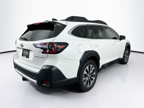 Used 2024 Subaru Outback Limited AWD/4WD image 9