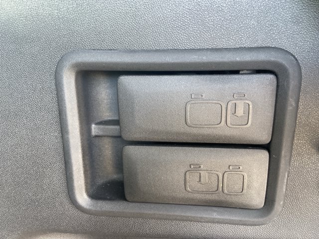 Used 2022 Chevrolet Equinox Premier AWD/4WD image 42