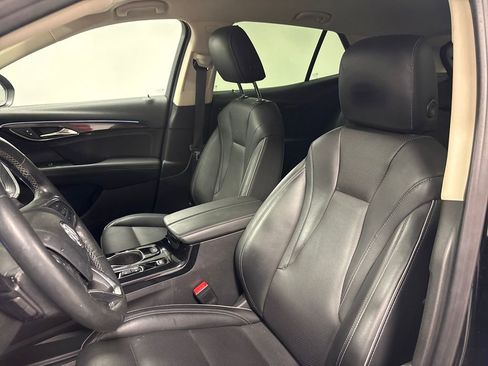 Used 2023 Buick Envision Essence FWD image 27