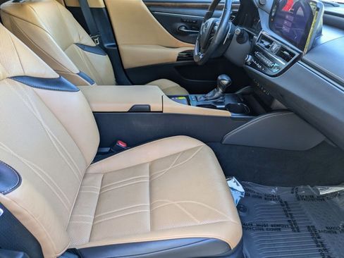 Certified 2023 Lexus ES 300h Ultra Luxury w/ Accessory Package (Z2) image 20