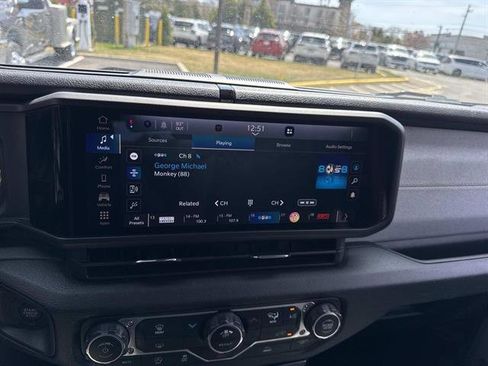 Used 2024 Jeep Wrangler Sport S image 10