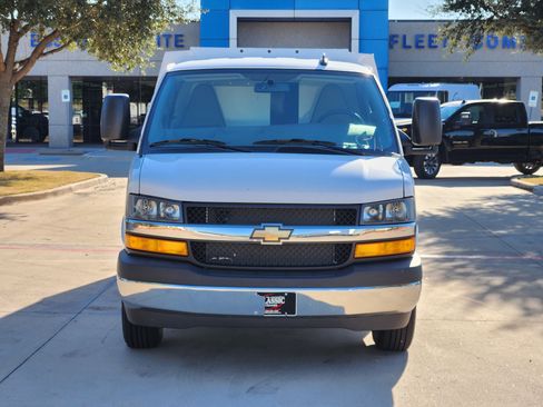 New 2025 Chevrolet Express 3500 w/ Power Convenience Package image 9