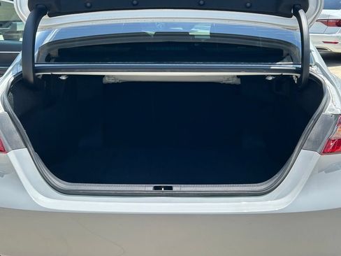 Used 2023 Toyota Camry SE FWD image 13