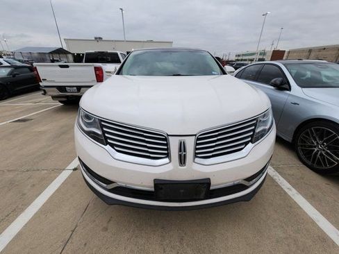 Used 2018 Lincoln MKX Select w/ Select Plus Package image 2