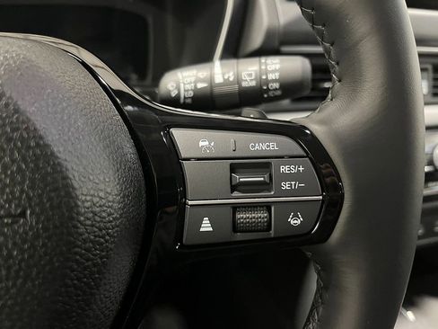 New 2026 Honda Pilot Touring image 17