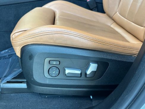 Used 2022 BMW X5 sDrive40i w/ M Sport Package RWD image 15