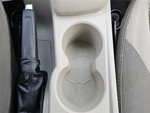 Used 2012 Ford Focus SE image 24